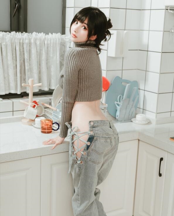 我和女房东做爰过程-欧美日韩精品一区二区三区高清视频 - 小鸡AV男性真人交性全过程