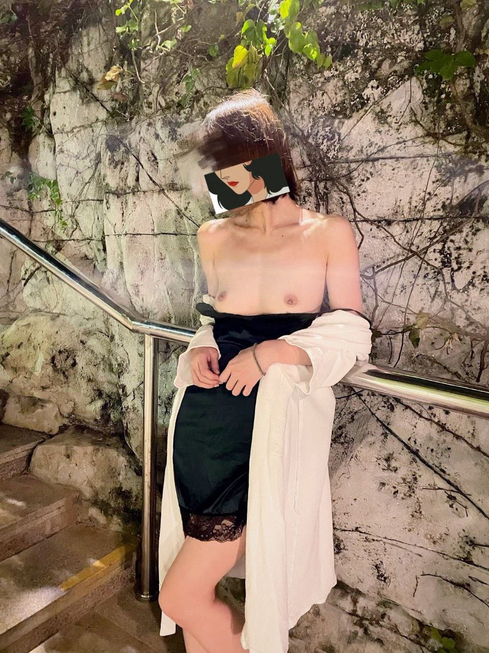 亚洲成A人片在线播放器-扒开双腿疯狂进出爽爽爽免费 - 小鸡AV扒开腿狂躁女人爽出白浆A片小说