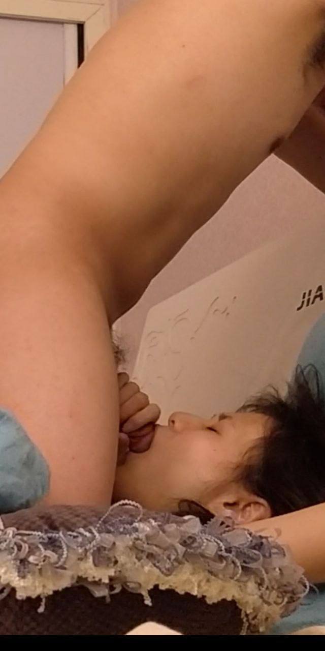 国产成人宗合-五月天激情综合小说专区 - 小鸡AV老师放2个跳d放在里面的视频