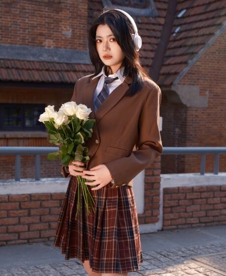 亚洲丶国产丶欧美一区二区三区-善良迷人的女教师2韩国电影 - 小鸡AV侵蚀学院