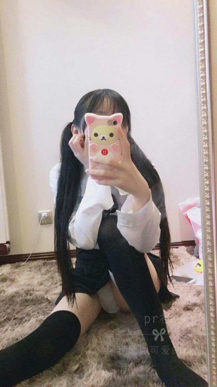 青青草在线播放-嗯啊不要舔 - 小鸡AV玩高中女同桌肉色短丝袜脚文