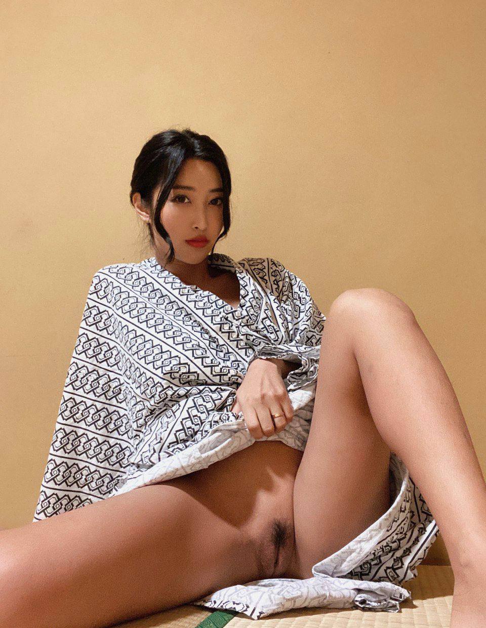 少妇交换做爰4-国产特黄级AAAAA片免 - 小鸡AV黄色精品视频