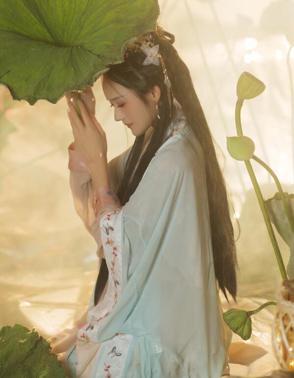 免费在线毛片-成人免费在线视频 - 小鸡AV黄色草逼视频