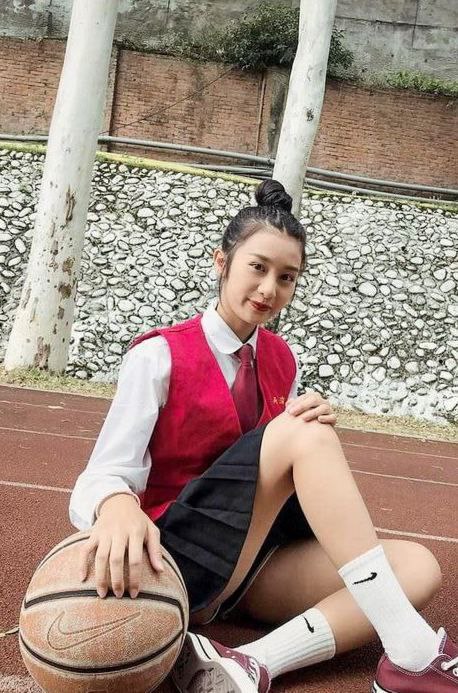 中文字幕亚洲一区-边做边爱完整版在线播放 - 小鸡AVSM重口性奴小说