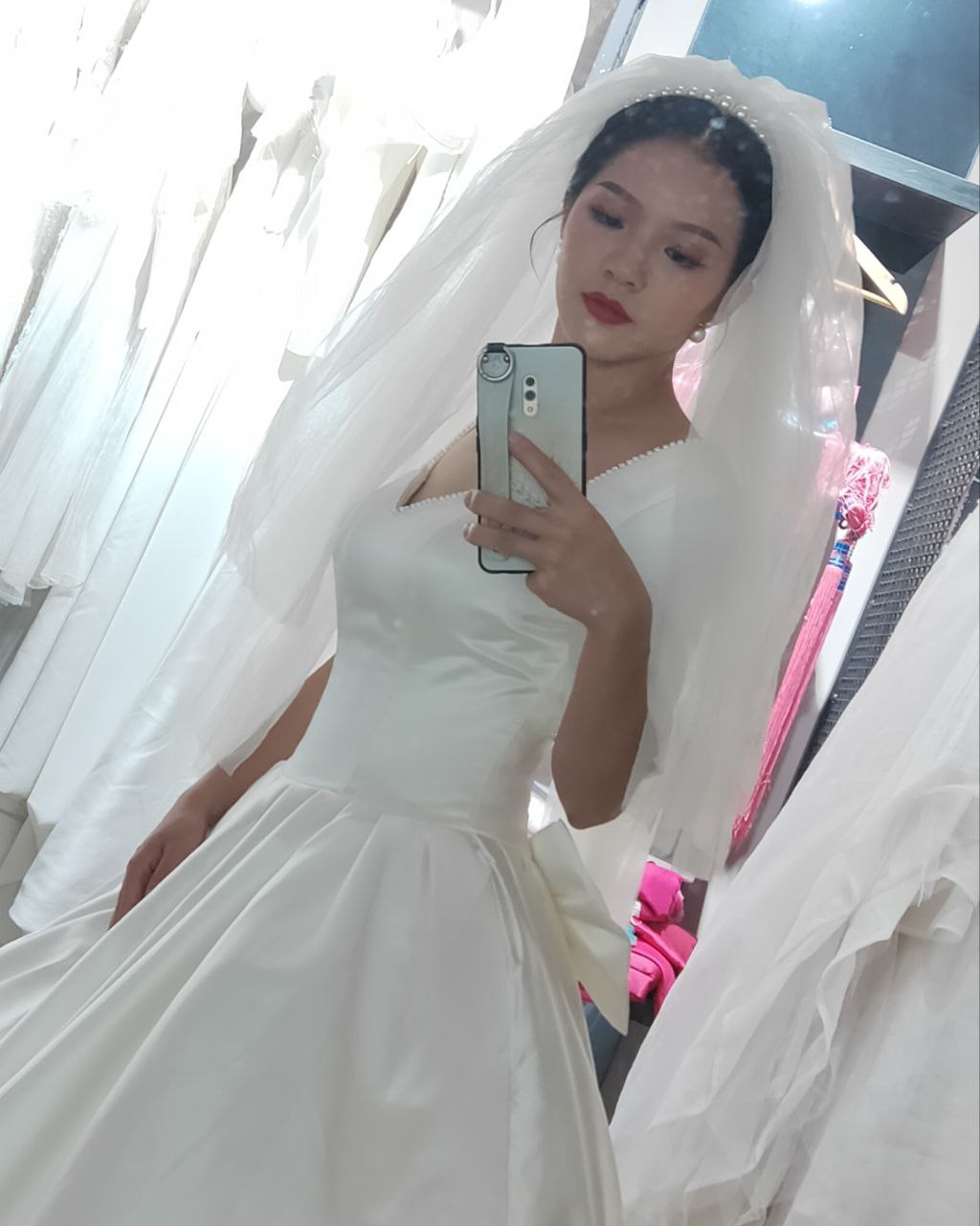 国产亚洲成AV人片在线观黄桃