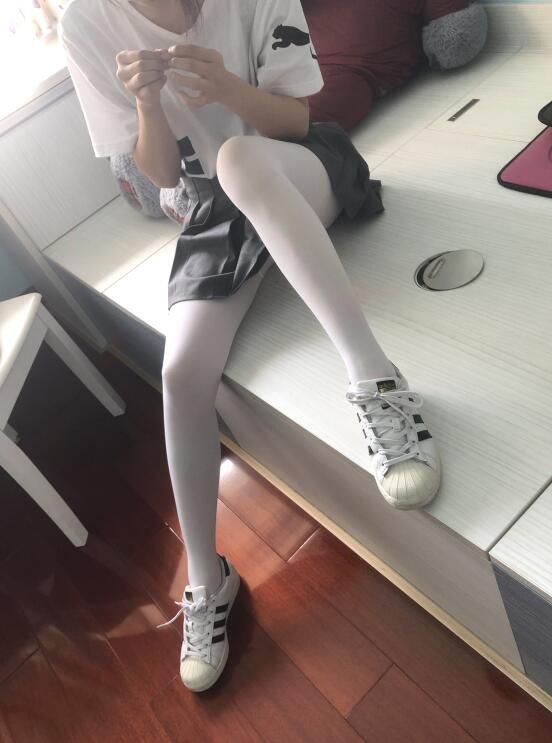 吻胸揉胸接吻内射视频-久久久无码人妻精品无码 - 小鸡AV小荡货腿张开让我cao视频