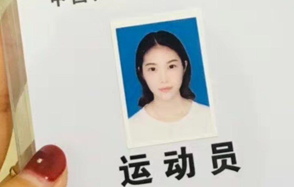 美女露出让男生揉视频