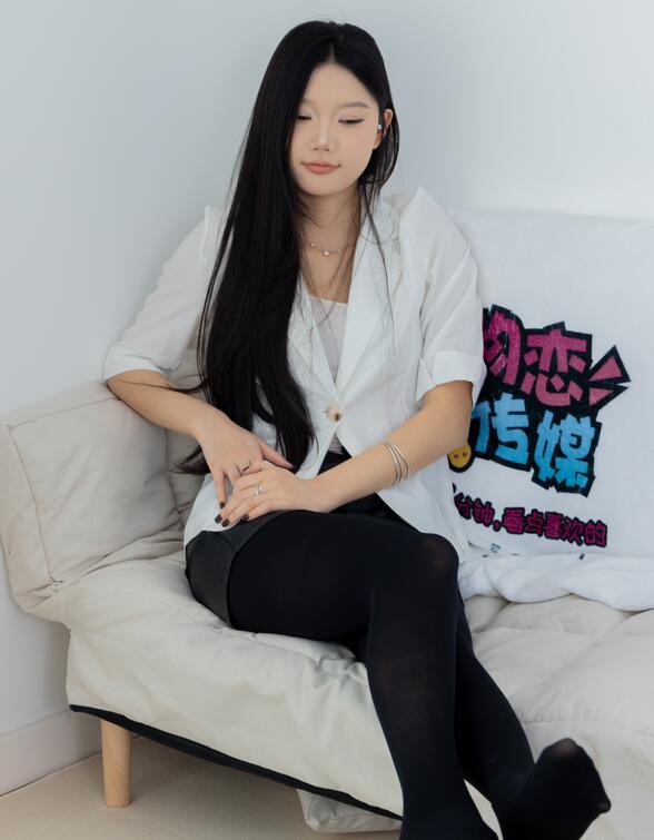 公车上拨开她湿润的内裤视频-欧美一级免费看 - 小鸡AV国产91丝袜在线播放0