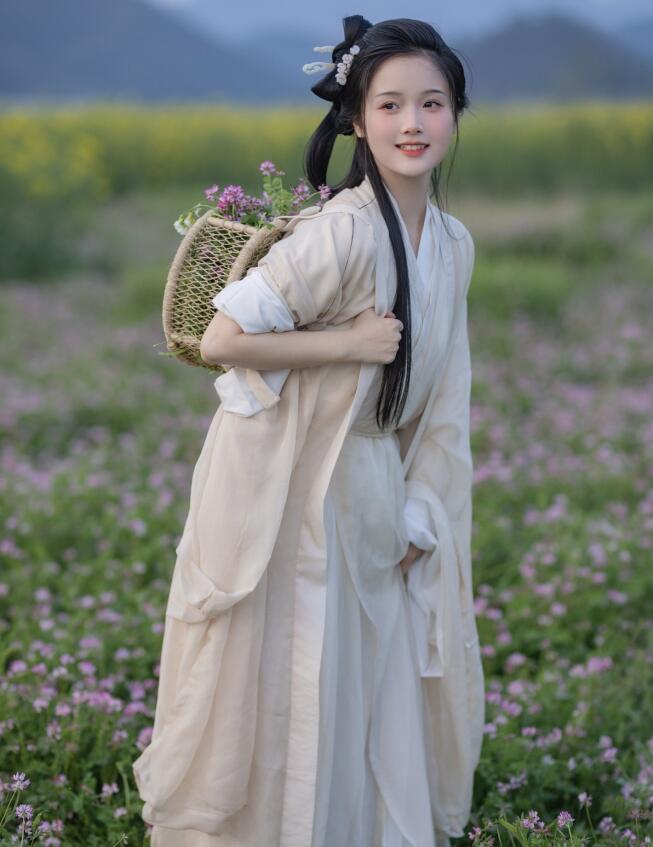 伊人久久大香线蕉综合99-亚洲一区在线观看无码欧美 - 小鸡AVYIN荡的老师系列第6部分视频