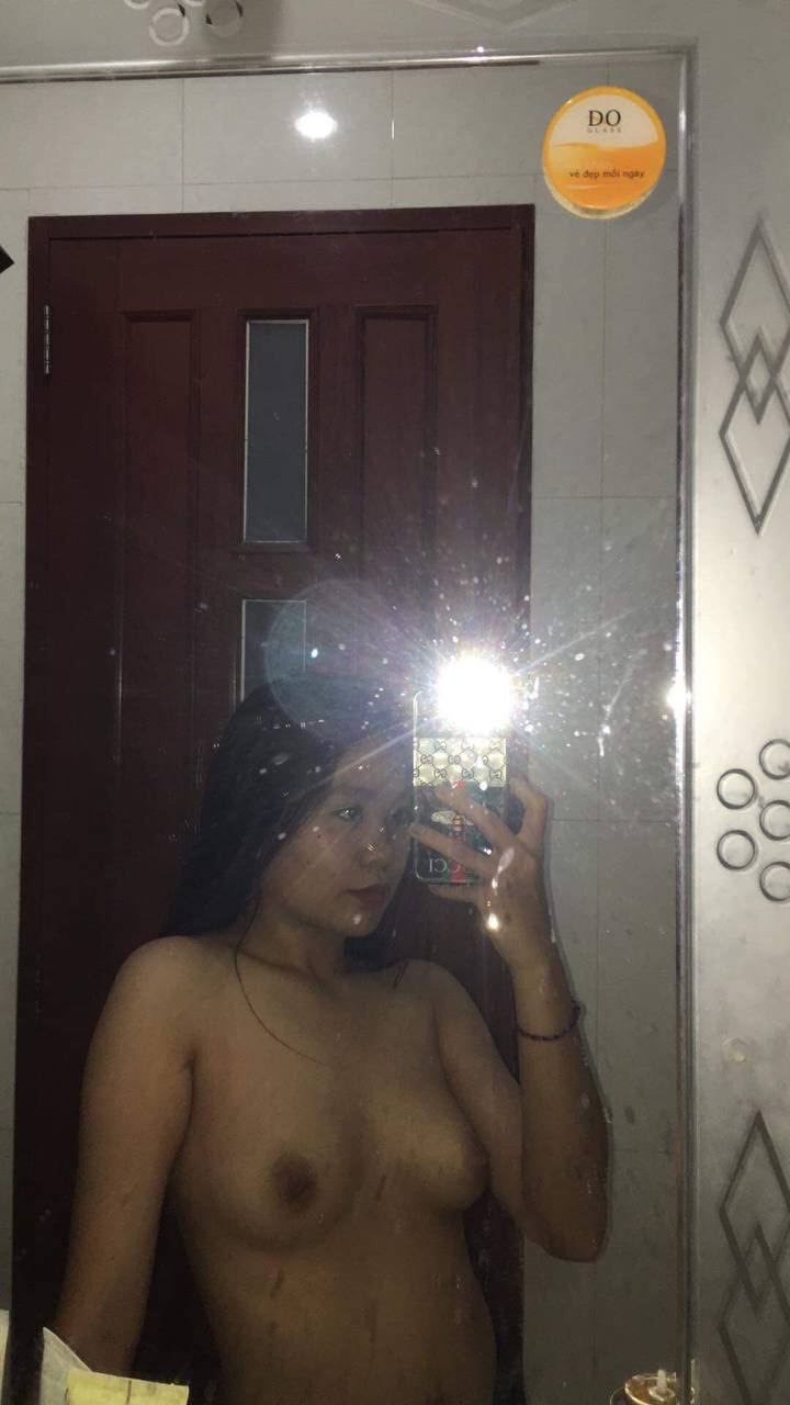 免费三级毛片-日韩欧美极品 - 小鸡AV国产又黄不爽不遮挡视频