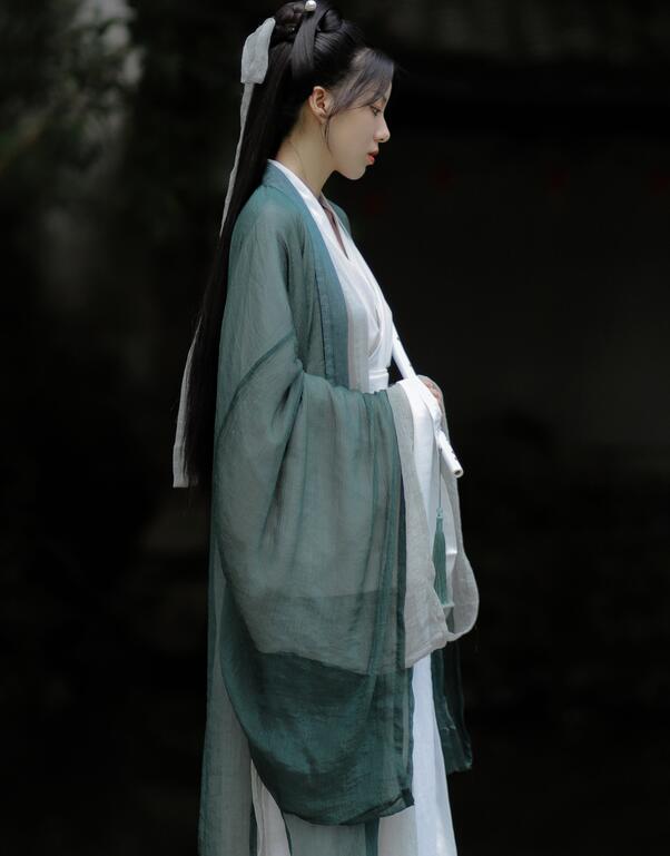 扒开大腿狠狠挺进动态视频