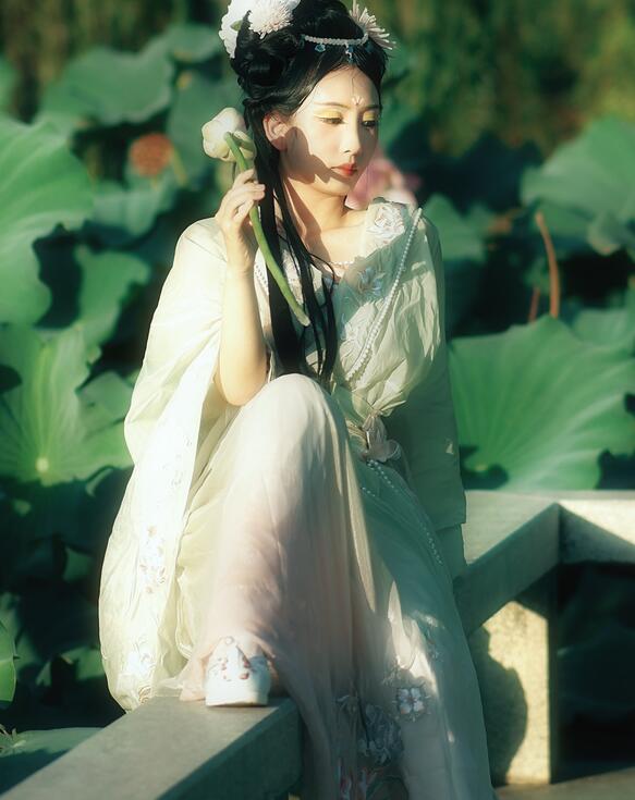 黑料社-国产第一导航深夜福利 - 小鸡AV中文字幕免费在线播放