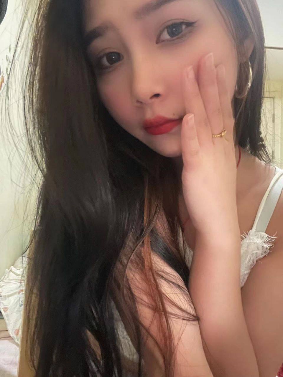 国产女主播一区二区在线观看-艾小青国产精品40分钟 - 小鸡AV媚药调教被撑到合不拢h