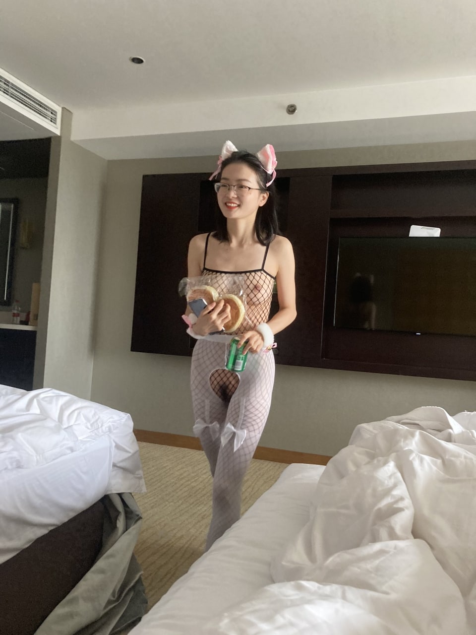 人和拘一级毛片-欧美日韩中文国产 - 小鸡AV黑料社漫画