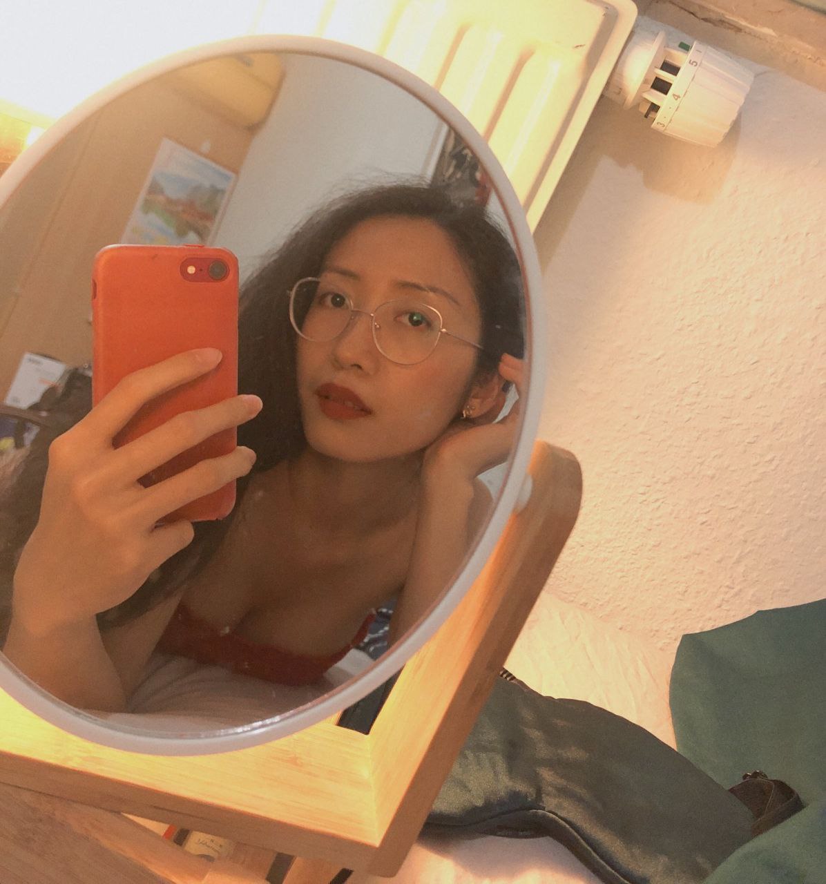 被滋润的娇妻疯狂呻-又色又爽又黄又刺激的免费软件 - 小鸡AV香艳h肉辣文各种姿势快穿