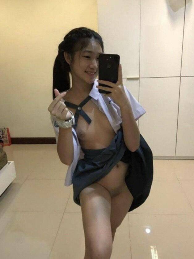 国产日韩一区-成版人黄食色app软件免费 - 小鸡AV好紧好湿快点再深一点