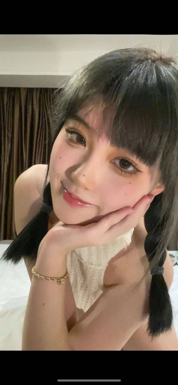 日韩免费不卡-继母的朋友们 - 小鸡AV免费欧洲毛片**无风险