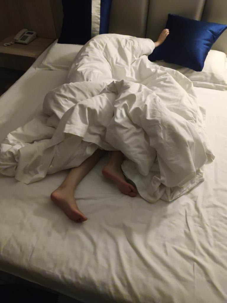 色戒 未删节版-刺激的三P交换小说 - 小鸡AV午夜婷婷一夜七次郎