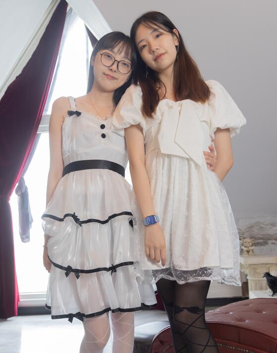 国产精品自在线拍国产-久久久精品视频免费观看 - 小鸡AV嗯啊啊嗯边打电话边做