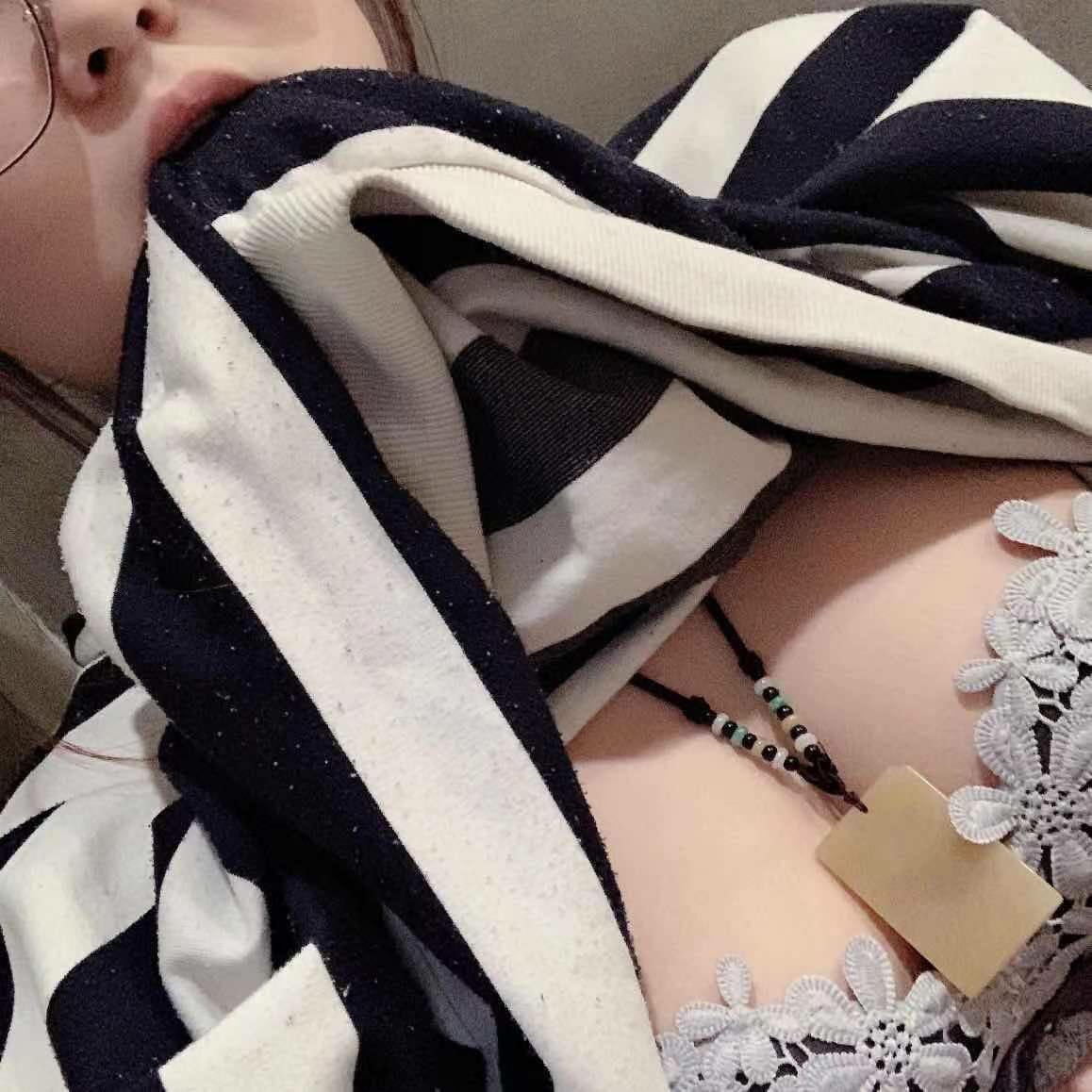 亚洲成人一级电影-四虎影视国产精品一区二区 - 小鸡AV好大用力深一点皇上