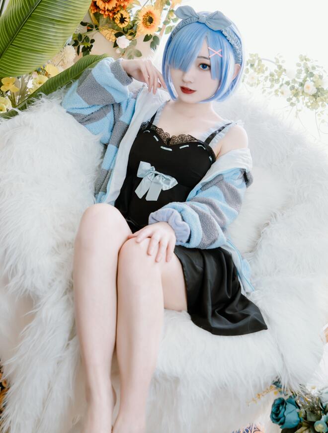 人人干人人插-日本一区二区三区在线观看网站 - 小鸡AV老师你的兔子好软水好多网站