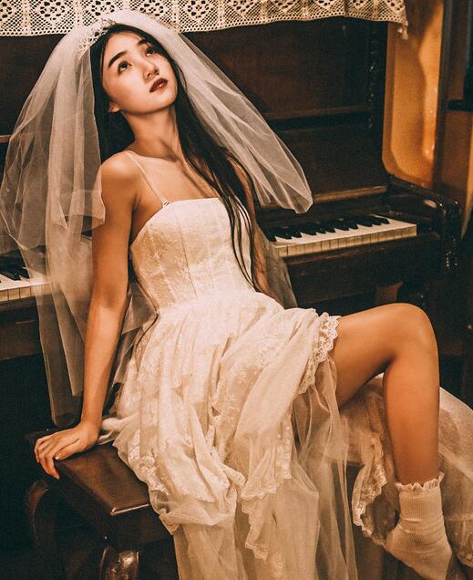 美女扒开腿让男人桶爽的图片-在线看国产精品 - 小鸡AV天使萌电影