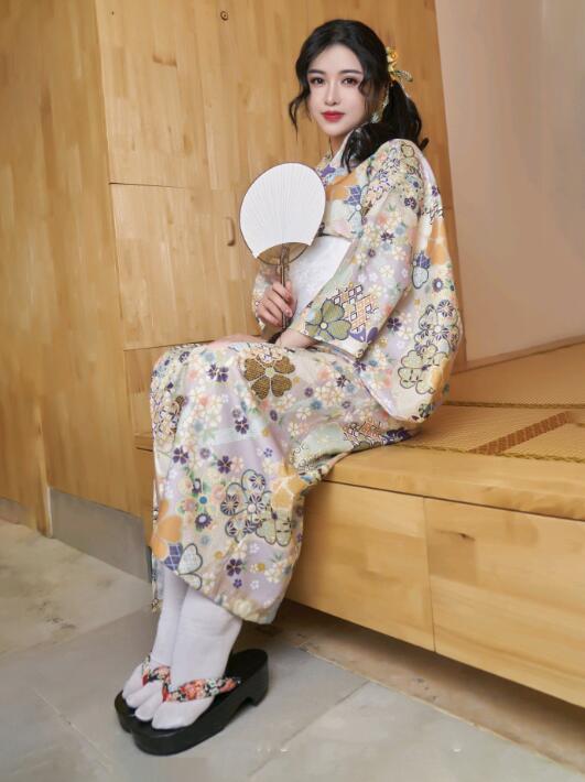 三级黄色在线视频中文-一级一片一_级一片一 - 小鸡AV香港黄色一级