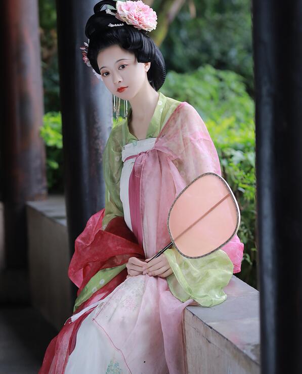 女人18毛片免费视频播放-好紧好湿好多水好舒服浪货 - 小鸡AV日韩精选