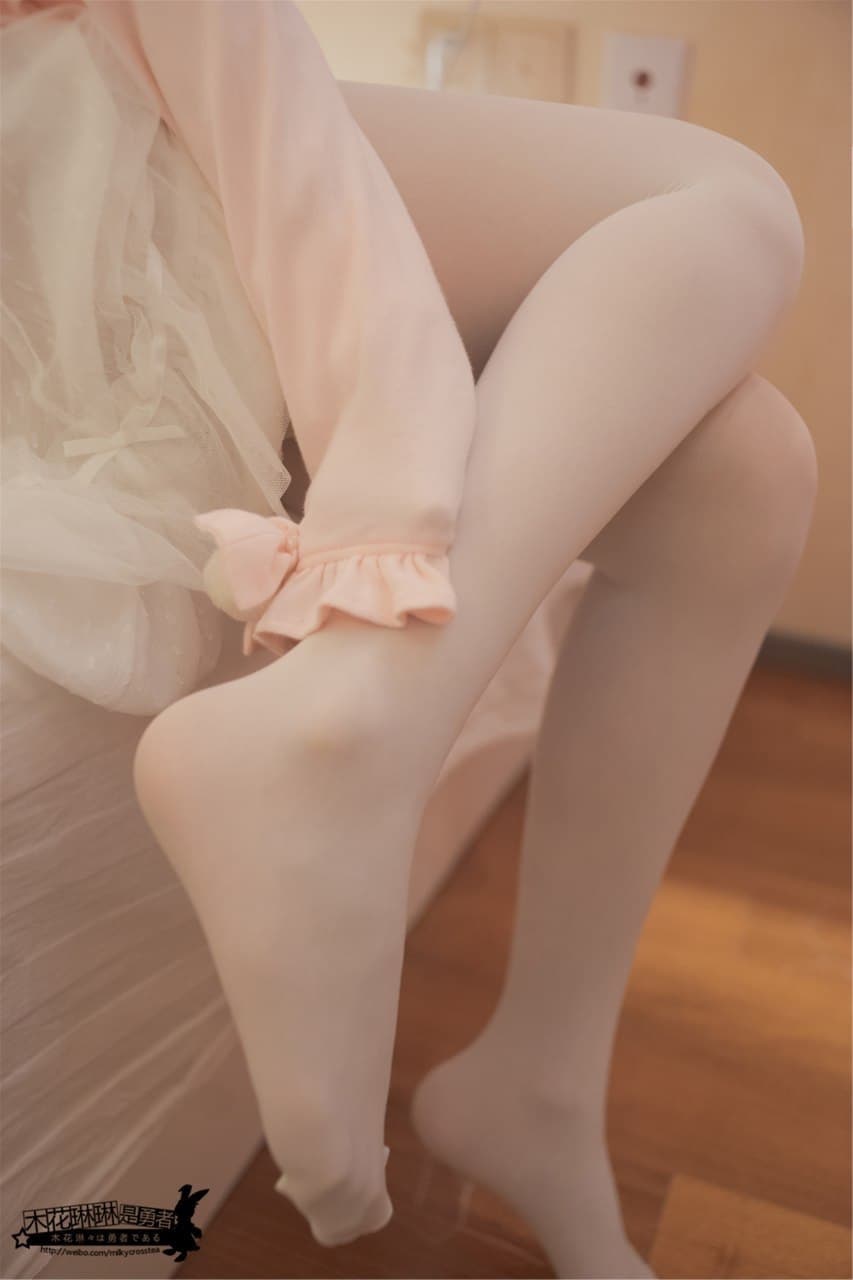 欧美不卡一区二区三区-深田咏美痴女教师被下药 - 小鸡AV西西美女裸体艺术337p