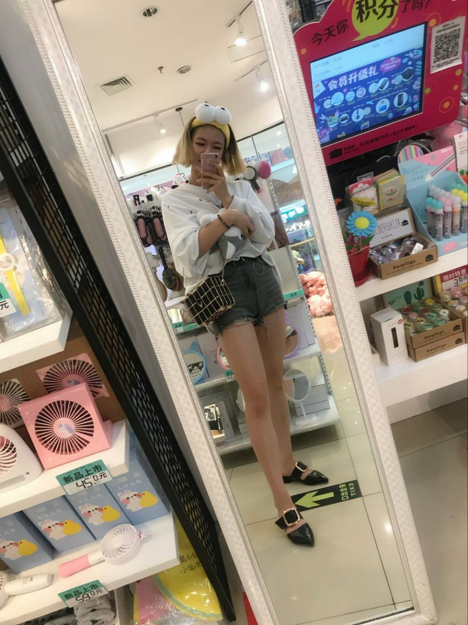 在线a亚洲老鸭窝天堂新地址-91伊人影院 - 小鸡AV在哪看毛片