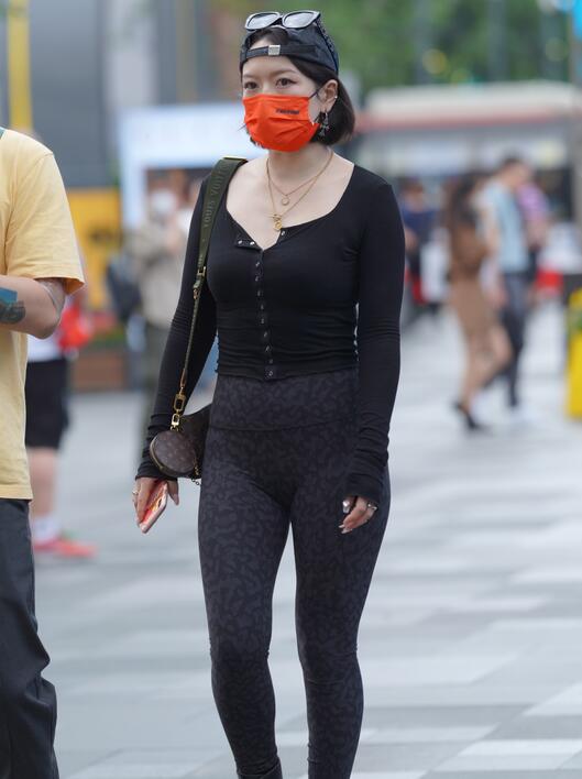 男女性潮高片无遮挡禁18