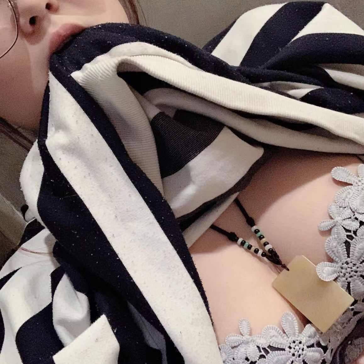 免费国产黄网站在线看品善网-久久免费看少妇高潮A片麻豆 - 小鸡AV小妖精抬起臀嗯啊H快穿