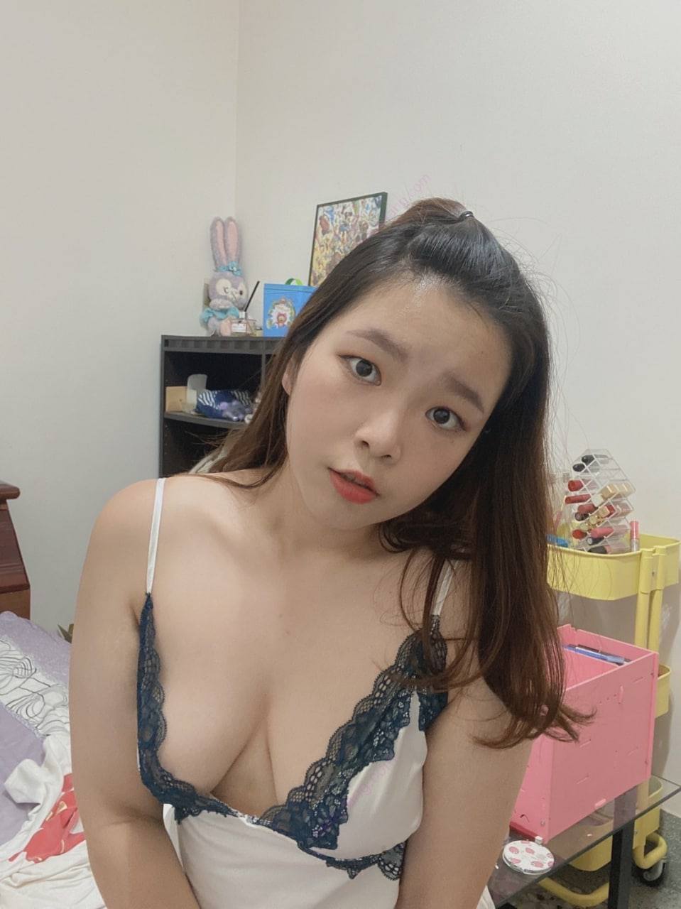 日日碰狠狠添天天爽五月婷-被男狂揉吃奶胸60分钟视 - 小鸡AV韩国伦理片