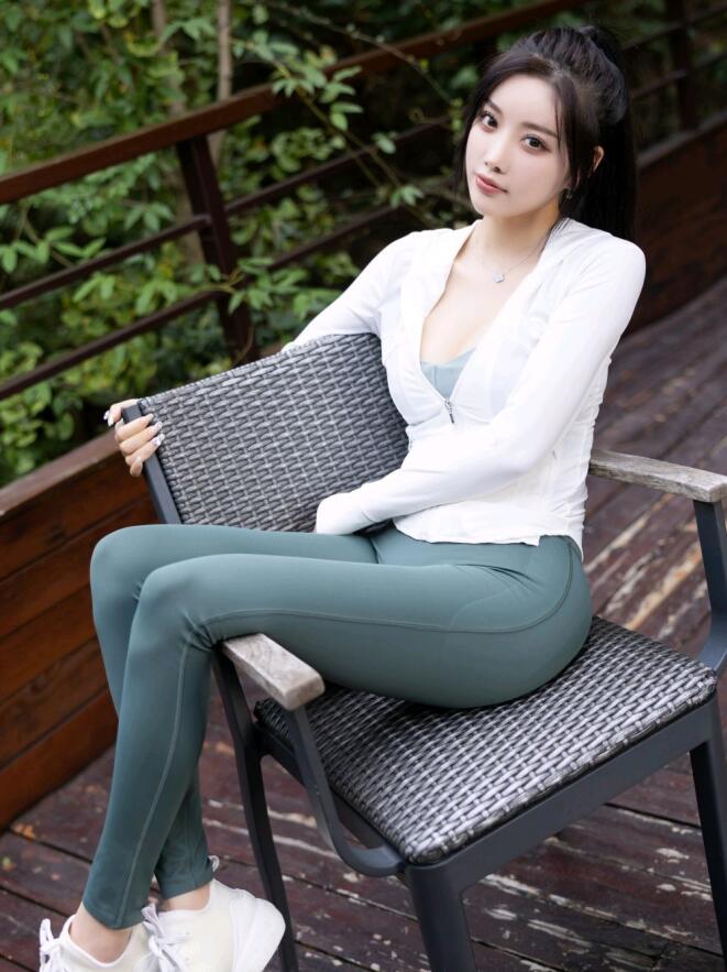 国产精品大尺度尺度视频-日本少妇大荫蒂高潮A片 - 小鸡AVA片粗大的内捧猛烈进出小说