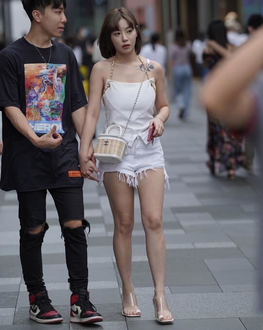 久优草-天天射久久 - 小鸡AV轻挑黑寡妇