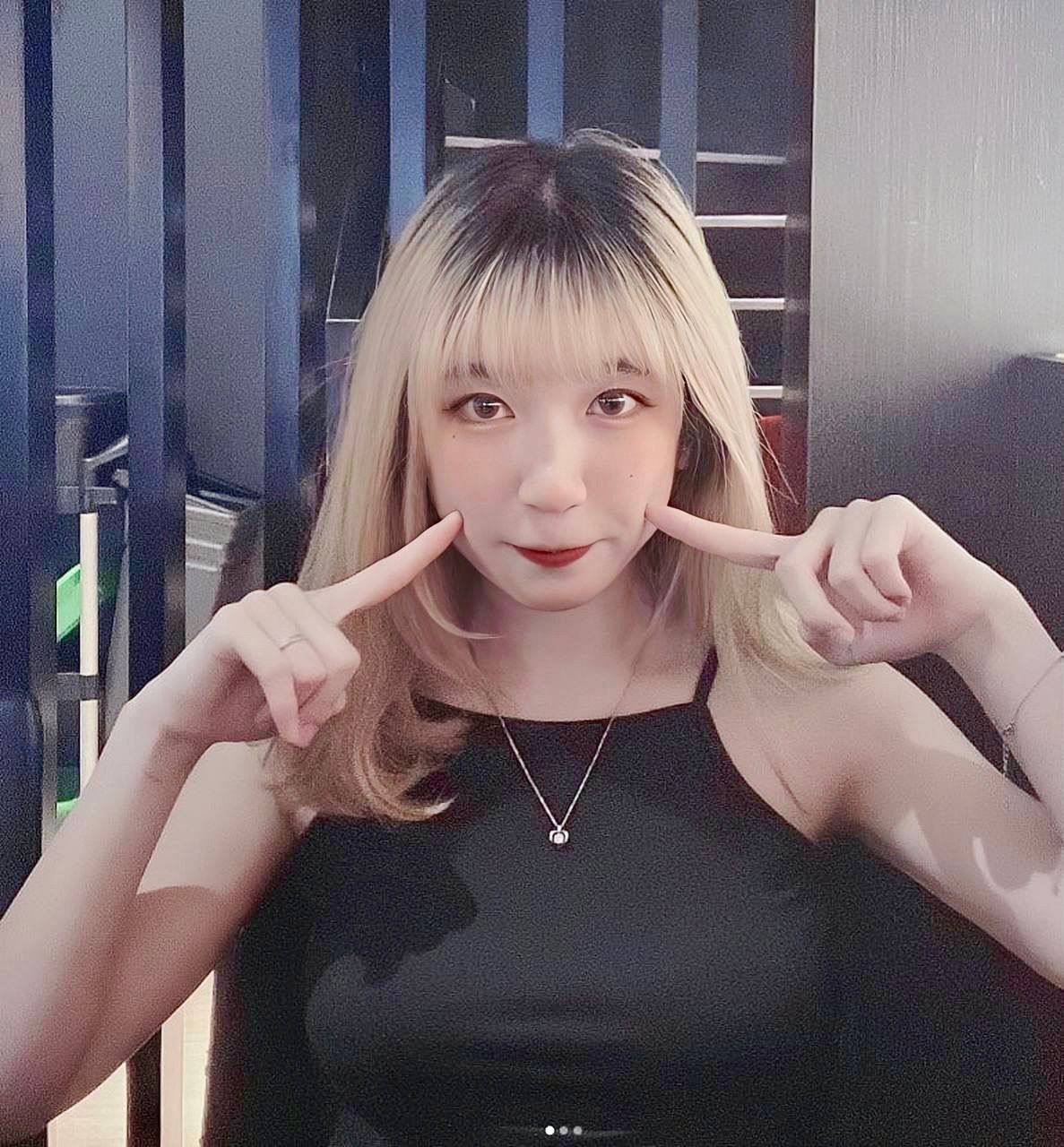 色戒 未删节版-刺激的三P交换小说 - 小鸡AV久久精品熟女亚洲AV国产