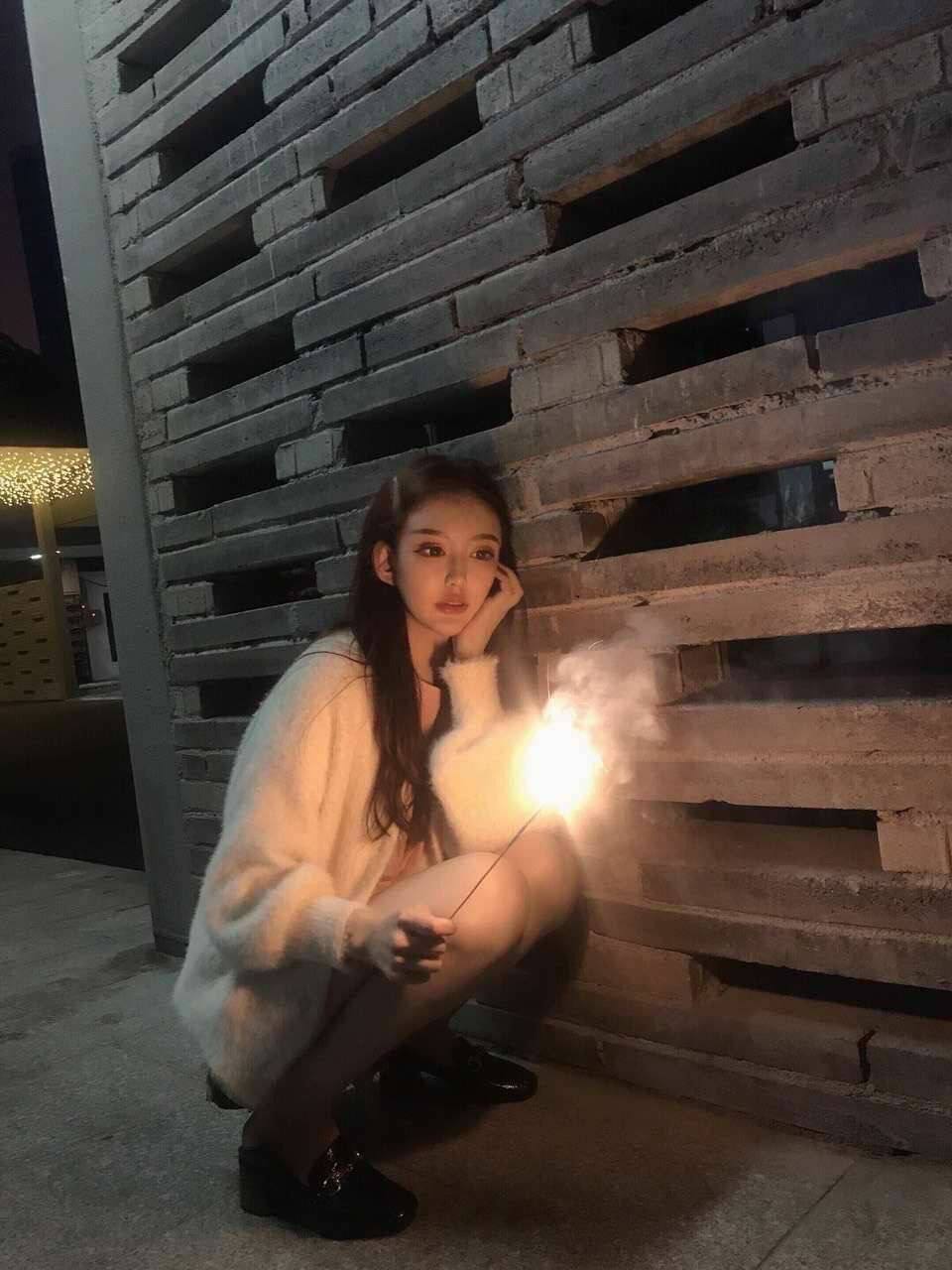 张柏芝衣服滑落豪放露双乳-男性真人交性全过程 - 小鸡AV按摩椅PLAY啊太快了H