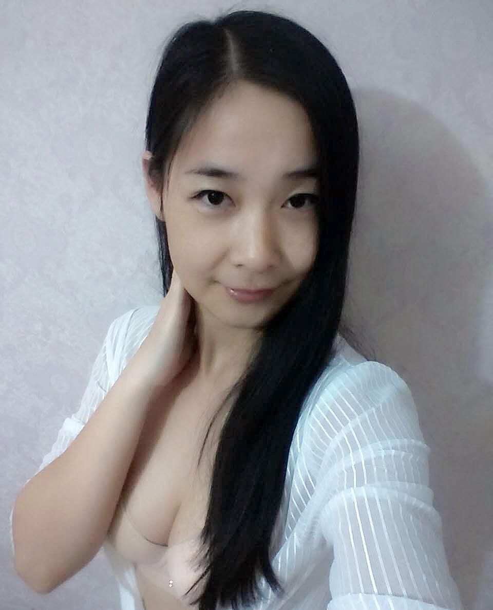 外国人毛片-一区二区在线观看视频 - 小鸡AV同学的丝袜美腿高跟麻麻和我