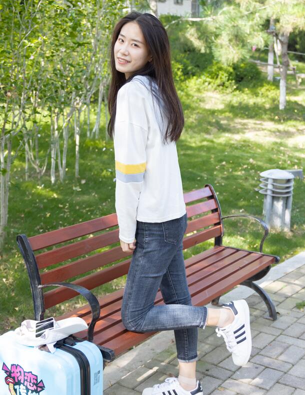 天天看片天天爽_免费播放-美女扒开屁股让男人桶 - 小鸡AV99久久99热久久精