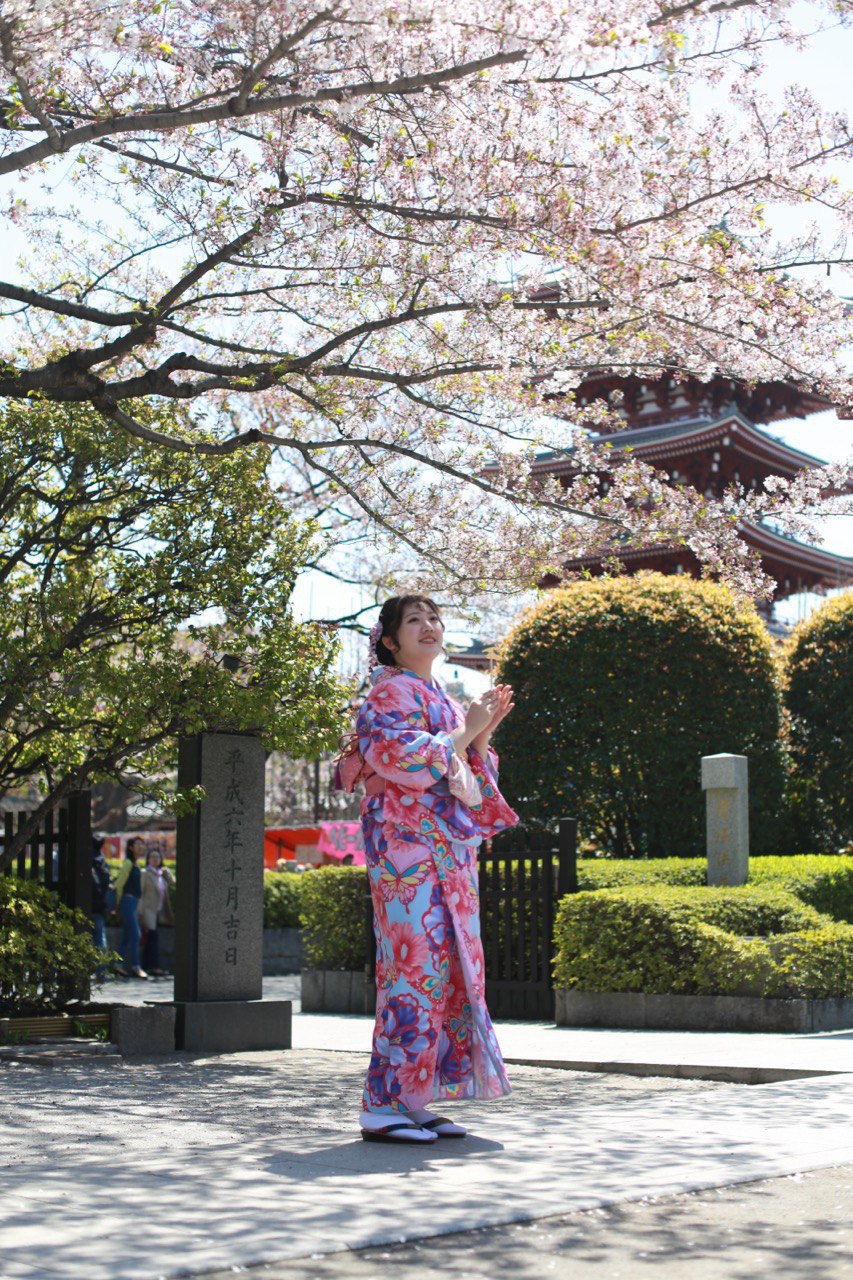 亚洲一区二区中文字幕-亚洲第一红杏精品久久 - 小鸡AV淫性视频