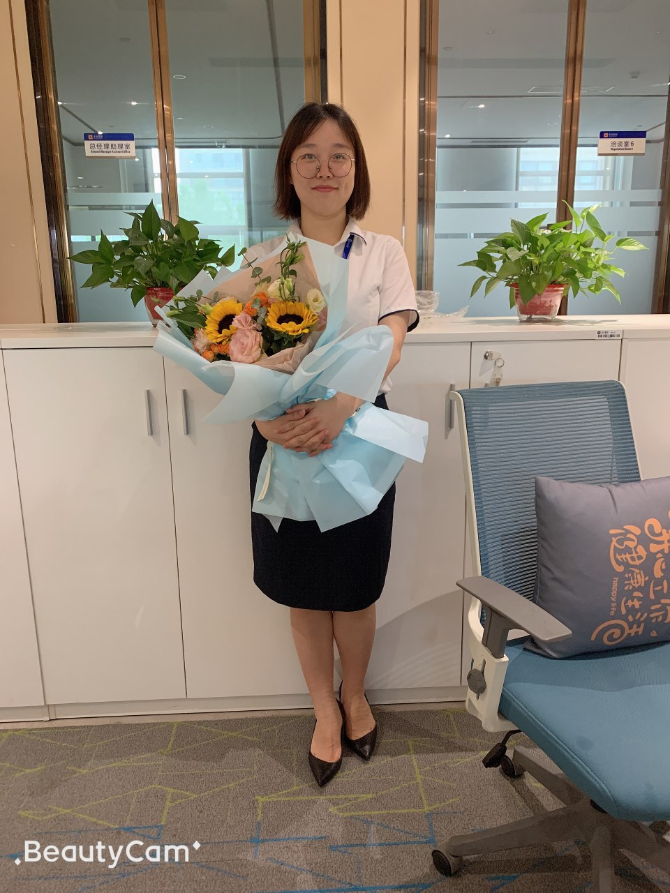 天天看天天摸色天天综合网-成人伊人电影 - 小鸡AV日韩国产成人精品视频