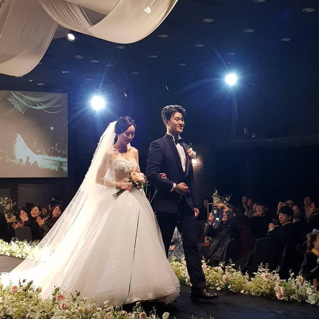 一本久道热中字伊人-看全色黄大色黄大片视频 - 小鸡AV第4话扯破老师的丝袜免费