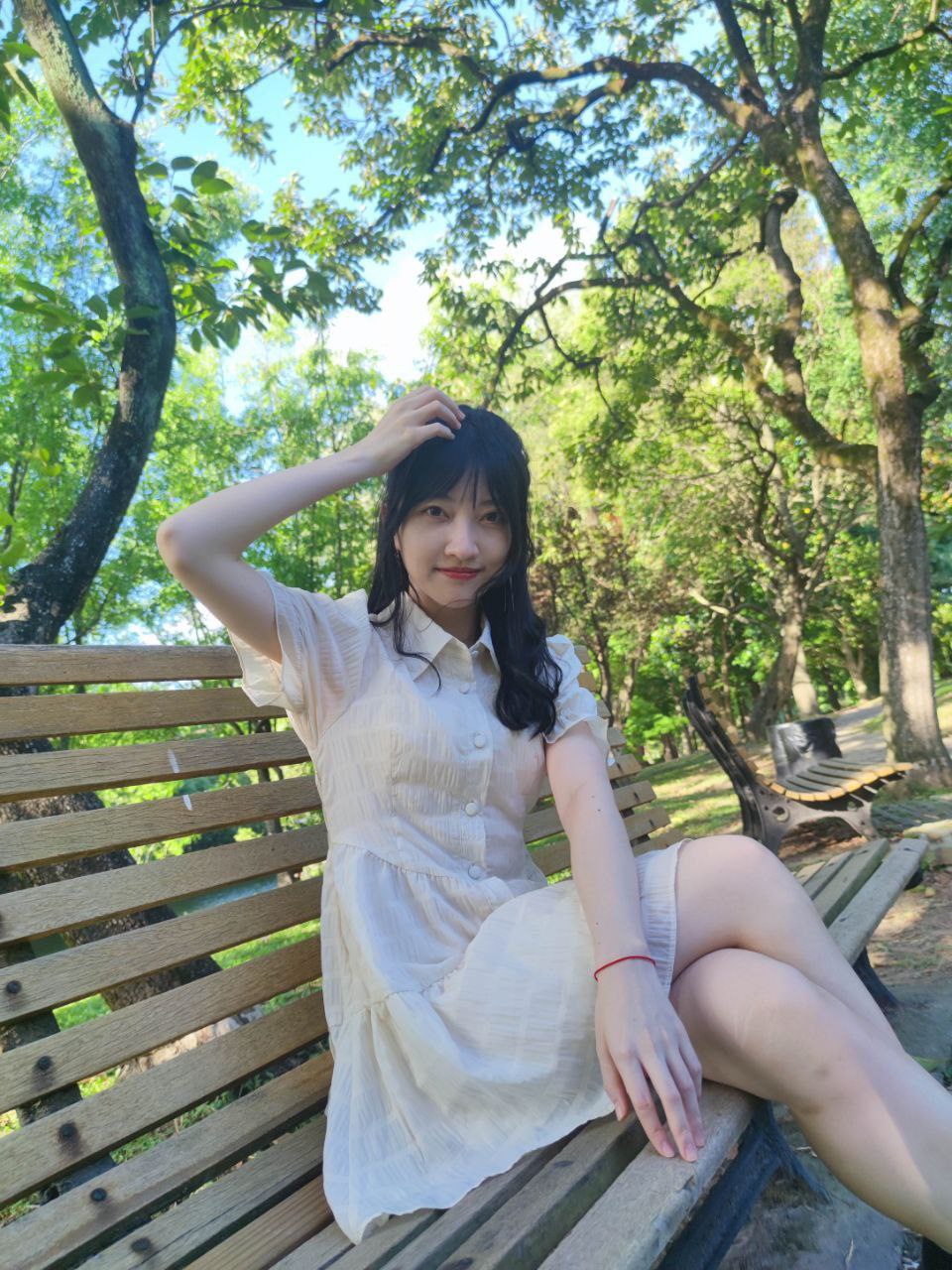 a级**毛片看久久-国产在线永久视频 - 小鸡AV美女被男子脱了内裤和衣服揉胸