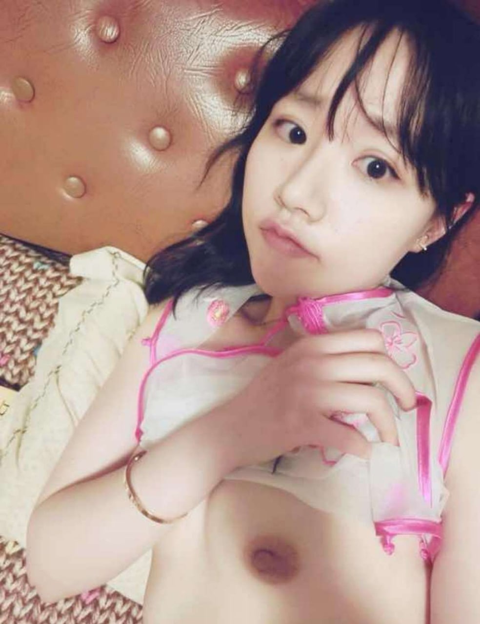 人妻少妇被粗大爽.9797PW