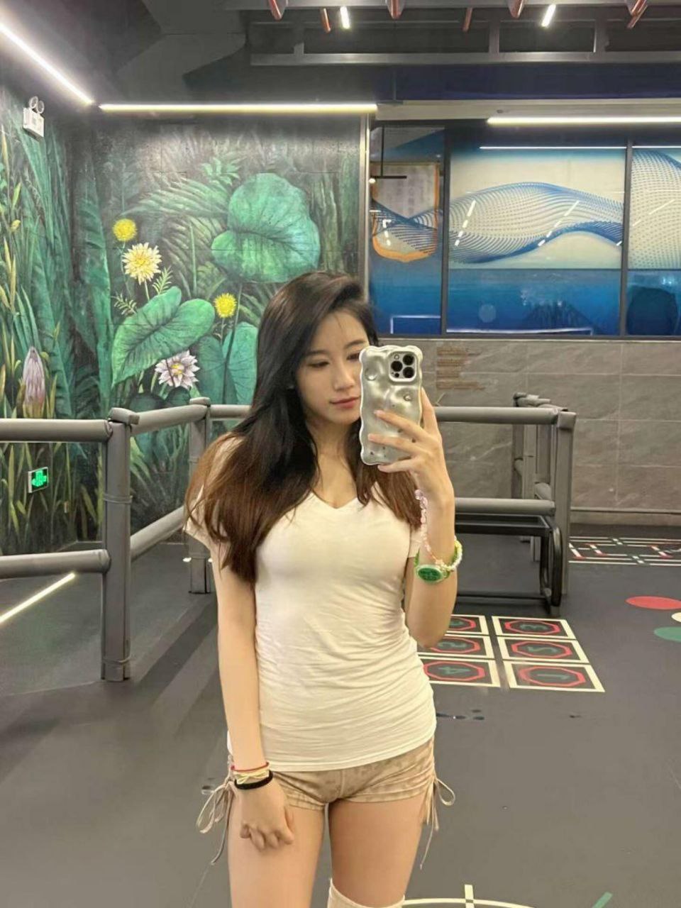 亚洲天堂2017无码中文-粗大挺进潘金莲身体 - 小鸡AV性的生活视频在线播放