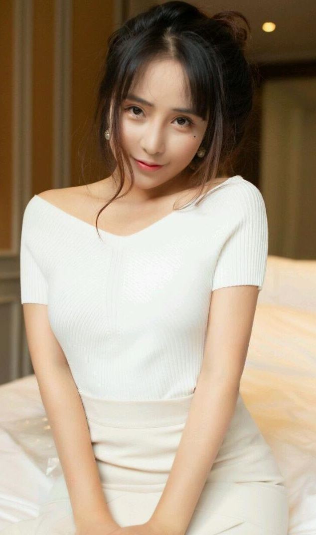 老师的朋友4-好久不见韩剧 - 小鸡AV大胸老师