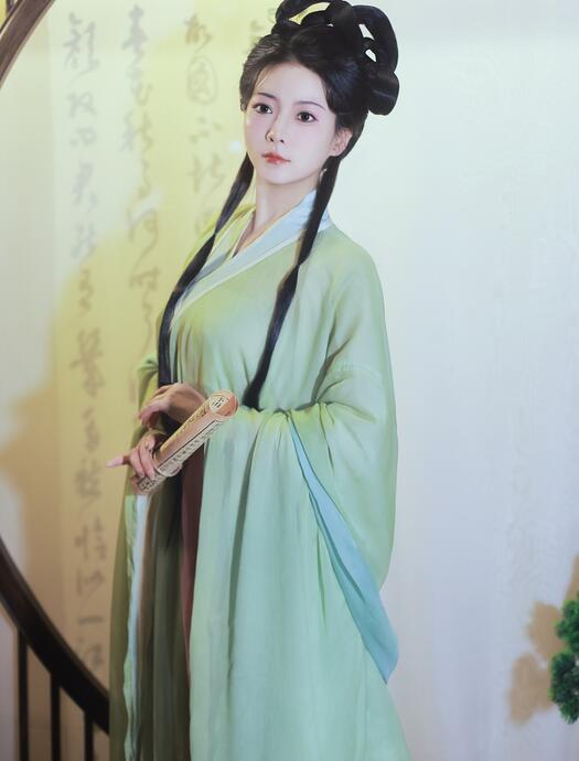 在线视频一区二区三区四区-贵妃被侍卫扒开双腿疯狂输出漫画 - 小鸡AV免费看男女做爰爽爽视频