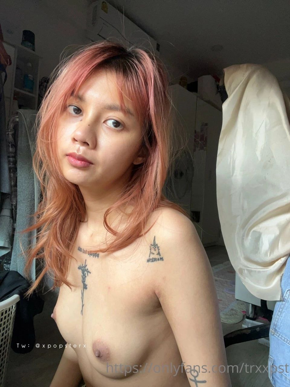 免费观看又色又爽又湿的视频软件-男男G片特黄高清A片免费漫画 - 小鸡AV玩弄美妇系列