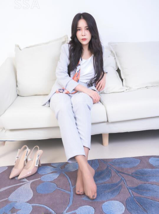 好紧再快点好深好爽视频-亲胸揉胸膜下刺激娇媏的视频 - 小鸡AV善良娇妻在老汉跨下呻吟