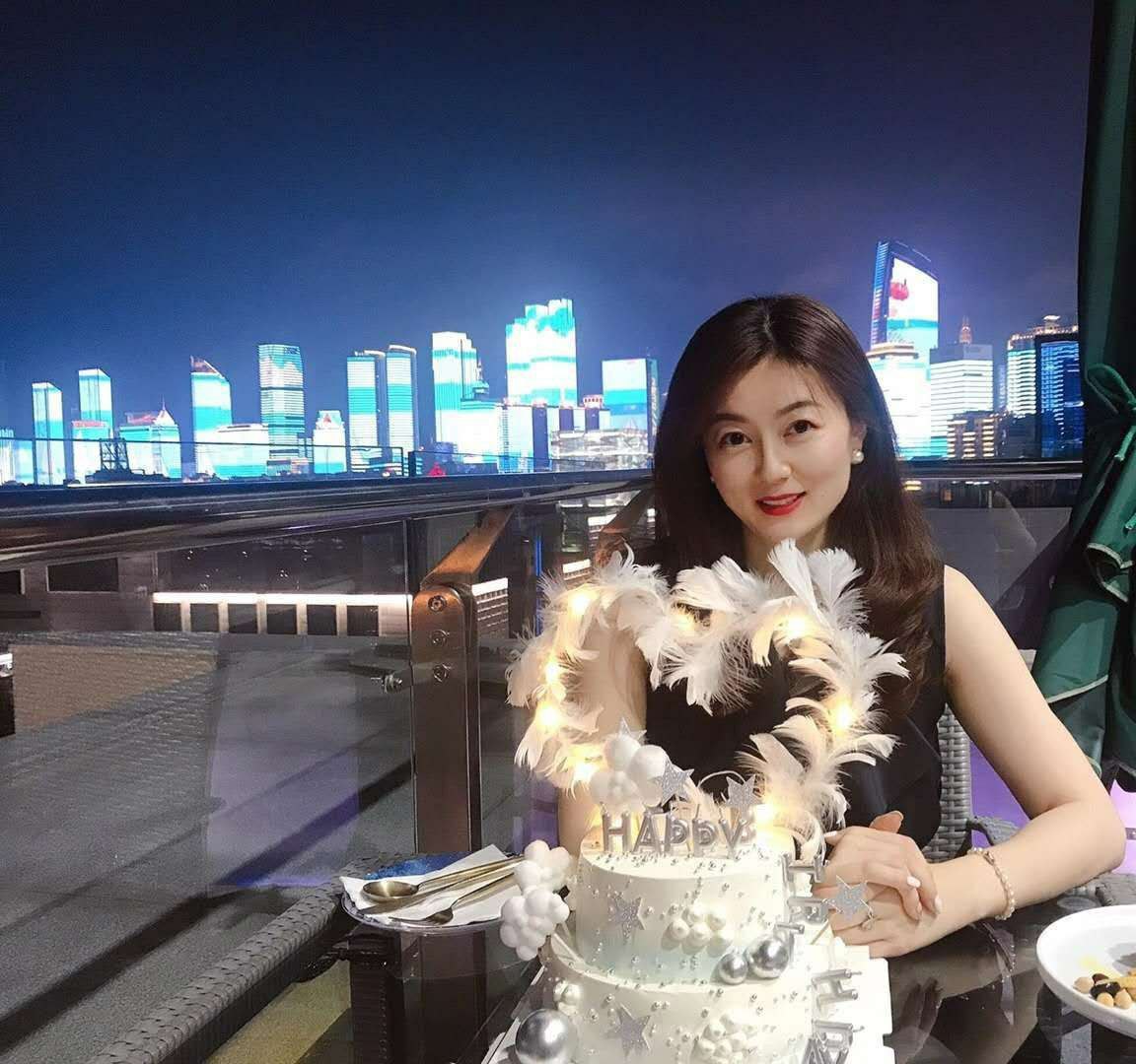 青青青草国产-亚洲精品一区二区三区第四页 - 小鸡AV同桌一直在夹腿还嗯啊的叫